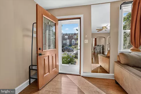408 E Slocum St, Philadelphia, PA 19119