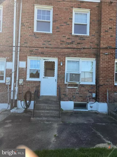 527 Martin St, Philadelphia, PA 19128