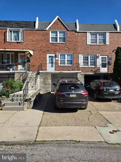 527 Martin St, Philadelphia, PA 19128