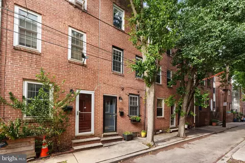 833 Kater St, Philadelphia, PA 19147
