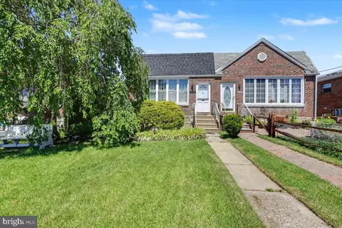 8512 Frontenac St, Philadelphia, PA 19152