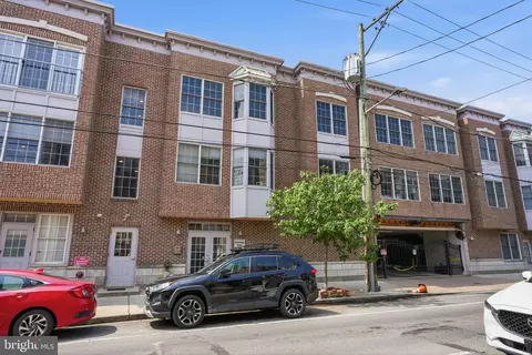 714 Bainbridge St #14, Philadelphia, PA 19147