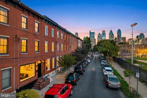 766 S 18th St, Philadelphia, PA 19146