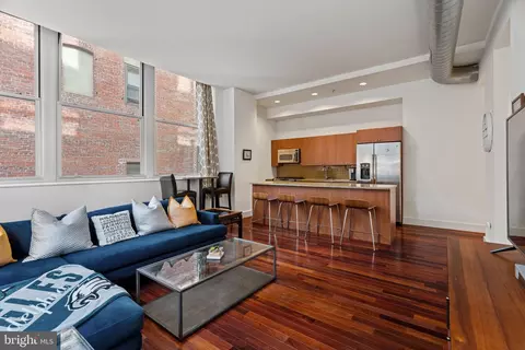 1101 Locust St #2K, Philadelphia, PA 19107