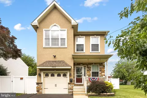 9314 Hegerman St, Philadelphia, PA 19114