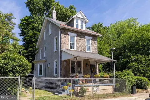 121 E Pleasant St, Philadelphia, PA 19119