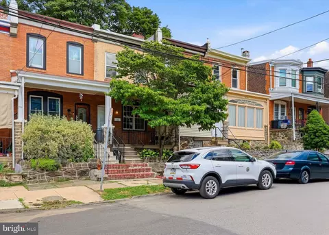 4795 Silverwood St, Philadelphia, PA 19128