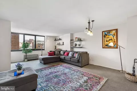 1420 Locust St #8G, Philadelphia, PA 19102