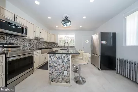 5652 Mcmahon St, Philadelphia, PA 19144