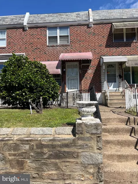 6729 Harley St, Philadelphia, PA 19142