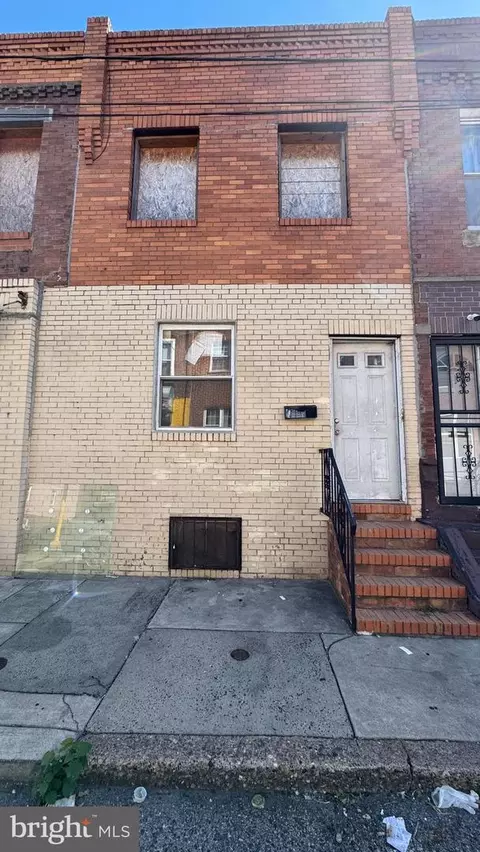 2003 S Beechwood St, Philadelphia, PA 19145