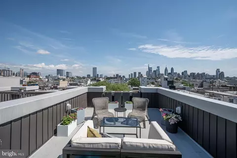 2228 Sears St, Philadelphia, PA 19146