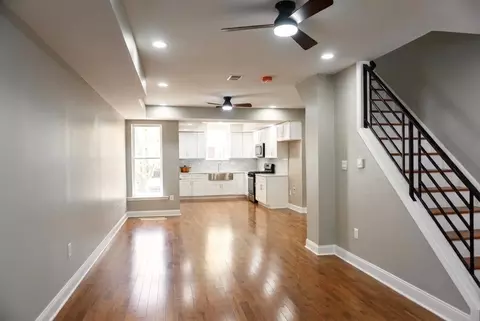 938 Marcella St, Philadelphia, PA 19124