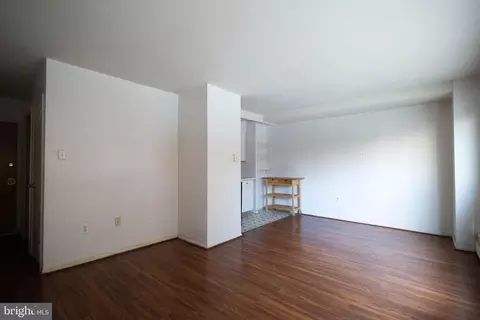 2101 Chestnut St #401, Philadelphia, PA 19103