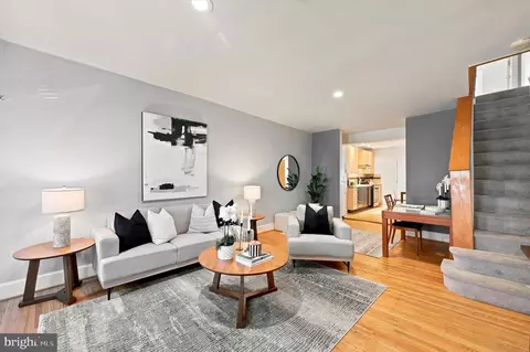318 Durfor St, Philadelphia, PA 19148