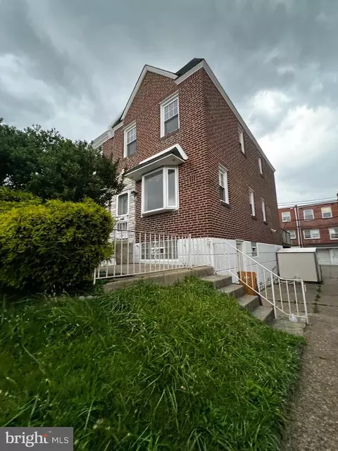 6624 Cottage St, Philadelphia, PA 19135