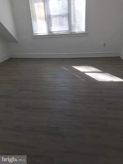 4832 E Roosevelt Blvd, Philadelphia, PA 19124