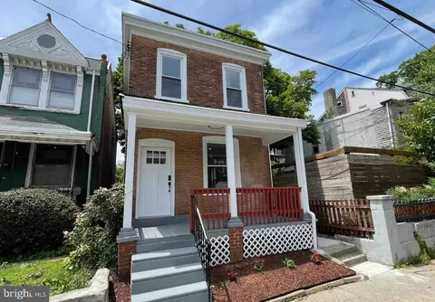 6358 Cherokee St, Philadelphia, PA 19144