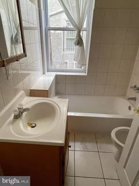 1540 N 18th St, Philadelphia, PA 19121