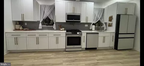 7768 Ditman St, Philadelphia, PA 19136