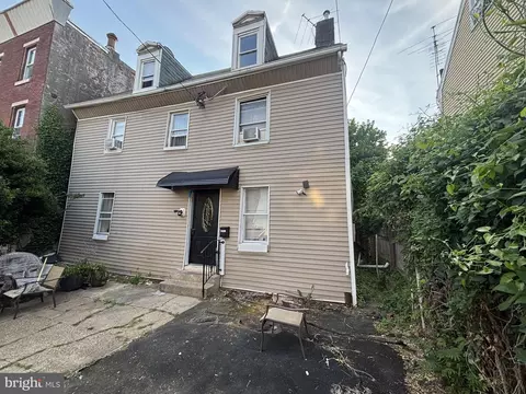 4150 52 Paul St, Philadelphia, PA 19124