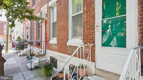 706 Salter St, Philadelphia, PA 19147