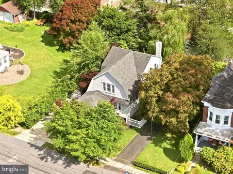 479 Harmon Rd, Philadelphia, PA 19128