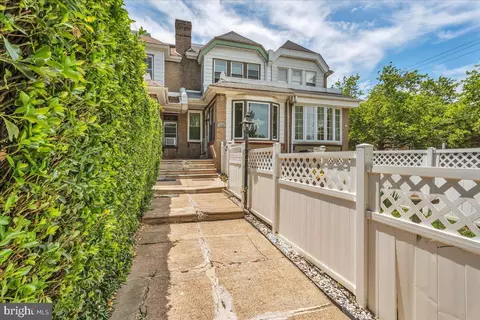 3502 Oakmont St, Philadelphia, PA 19136
