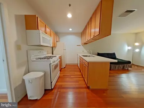 1100 Vine St #1209, Philadelphia, PA 19107