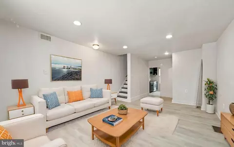 2015 Mountain St, Philadelphia, PA 19145