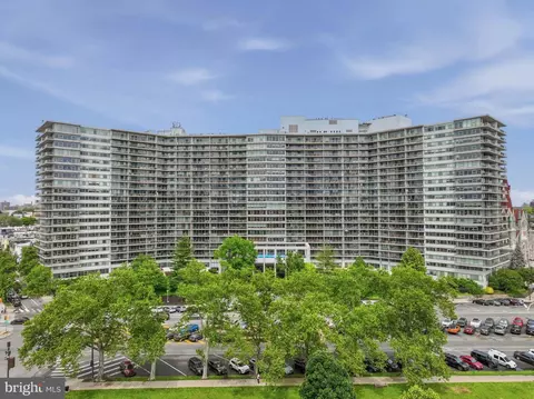 2401 Pennsylvania Ave #7C52, Philadelphia, PA 19130