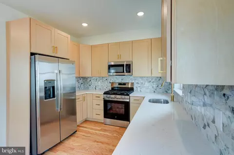 2480 Emerald St, Philadelphia, PA 19125