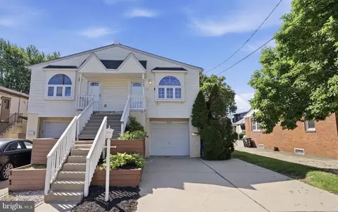 9223 Marsden St, Philadelphia, PA 19114