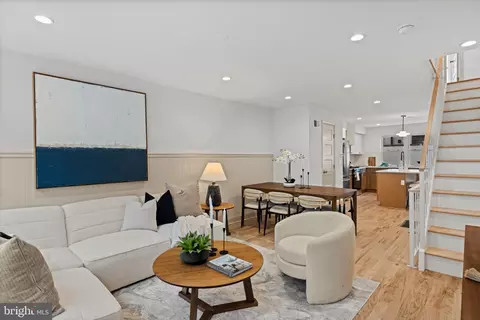 739 Earp St, Philadelphia, PA 19147
