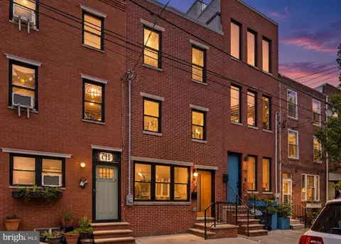739 Earp St, Philadelphia, PA 19147