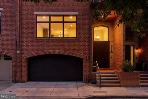 2504 Delancey Pl, Philadelphia, PA 19103