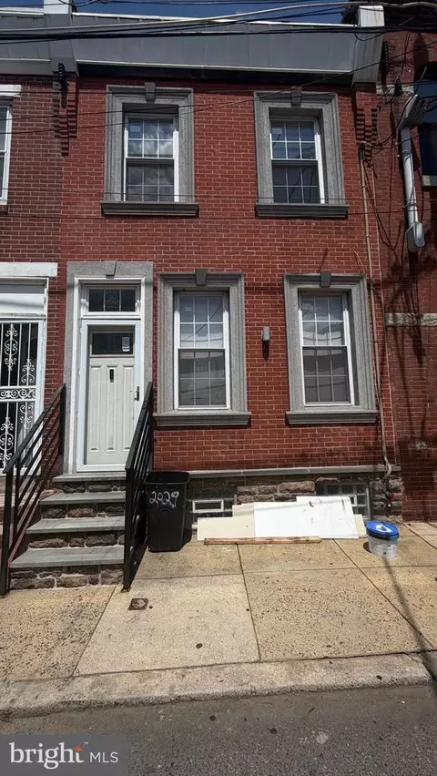 2029 Vici St, Philadelphia, PA 19124