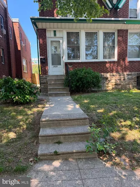 1429 Englewood St, Philadelphia, PA 19111