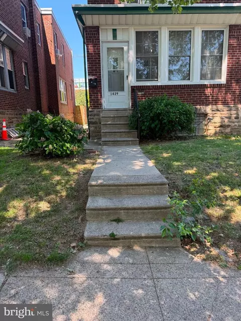 1429 Englewood St, Philadelphia, PA 19111