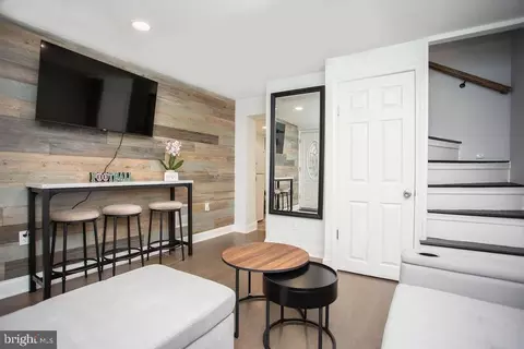 1128 Oneil St, Philadelphia, PA 19123