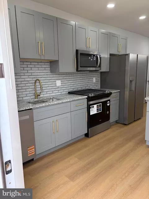 1951 W Spencer St, Philadelphia, PA 19141