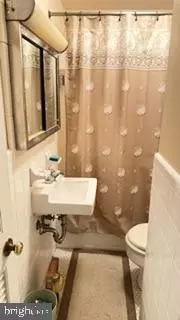 1310 Pine St, Philadelphia, PA 19107