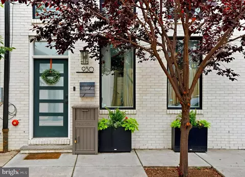930 S Beulah St, Philadelphia, PA 19147