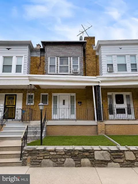904 Marcella St, Philadelphia, PA 19124