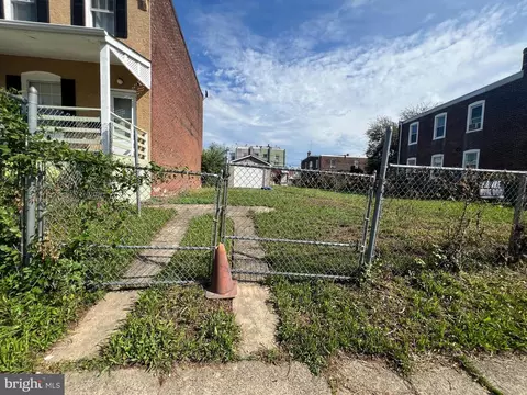 6737 Glenloch St, Philadelphia, PA 19135
