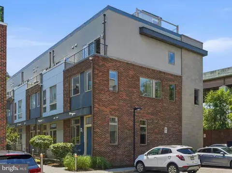 412 N Front St #27, Philadelphia, PA 19123
