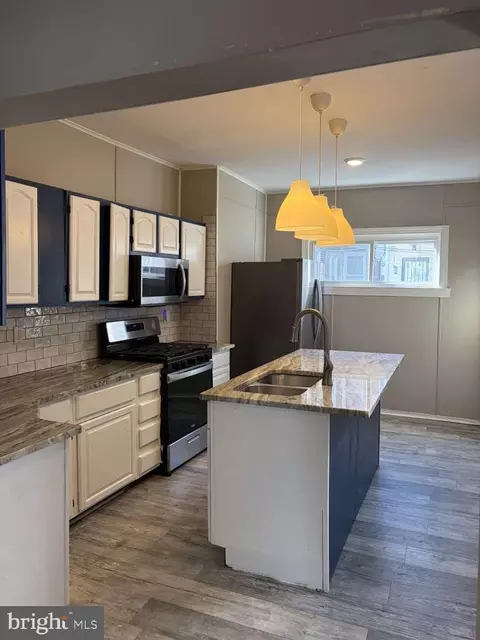 5107 Diamond St, Philadelphia, PA 19131