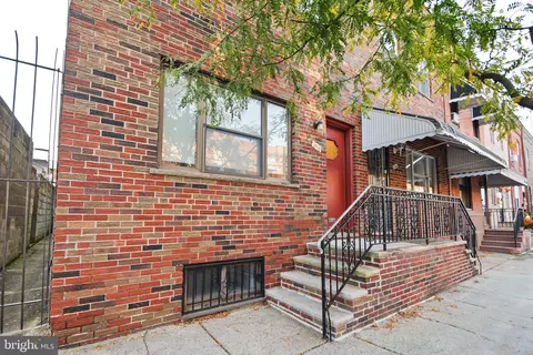 2609 S 16th St, Philadelphia, PA 19145