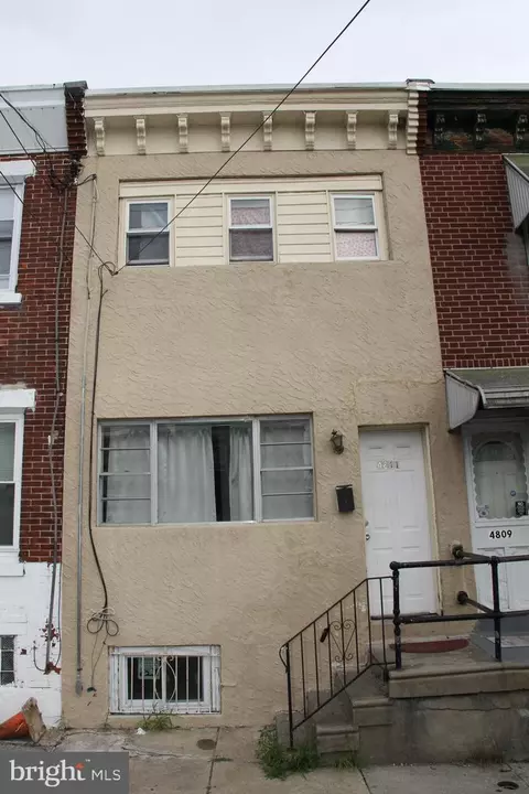 4811 Darrah St, Philadelphia, PA 19124