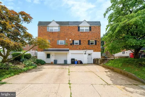 816 Kendrick St, Philadelphia, PA 19111